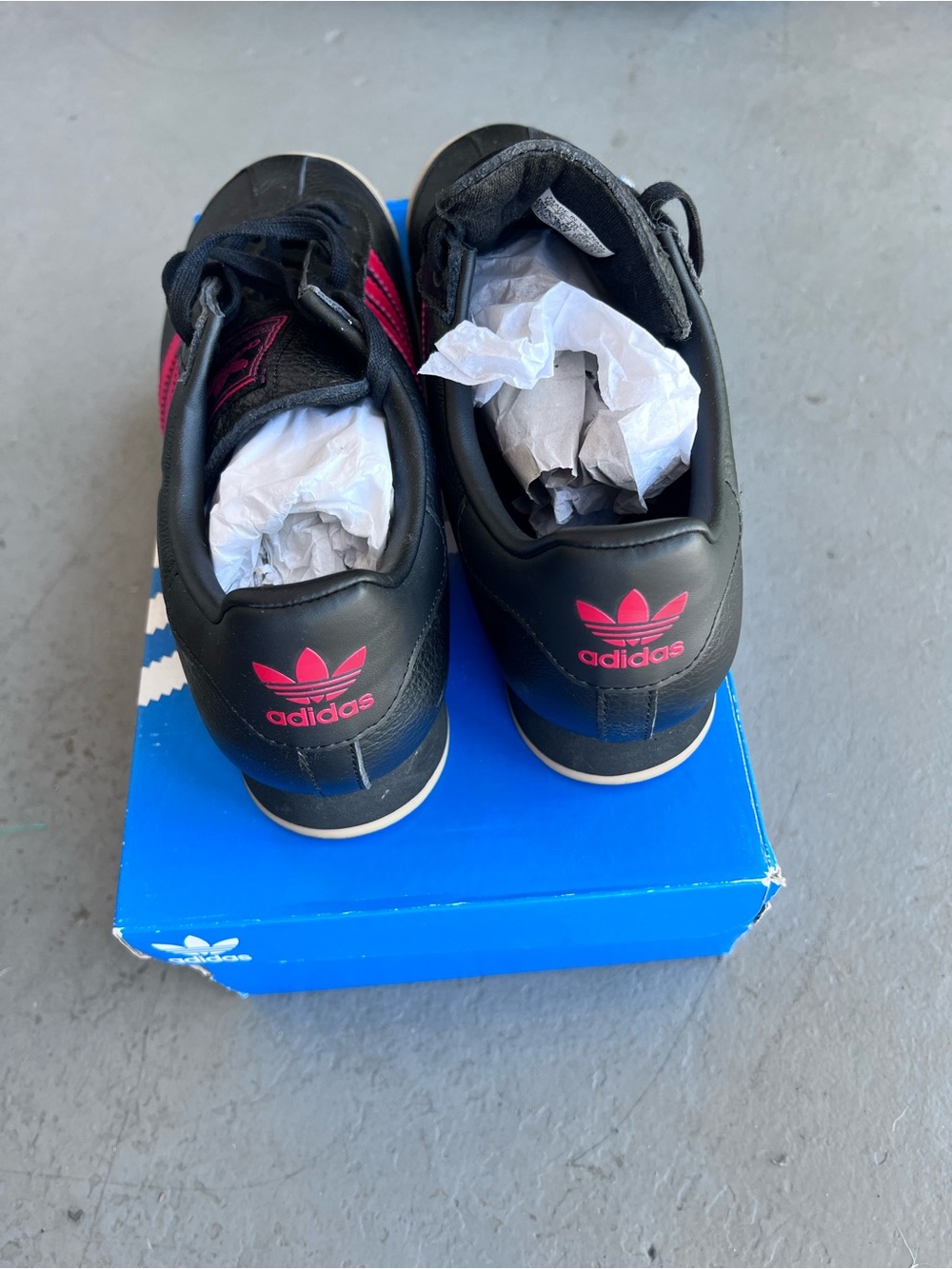 adidas Originals Samoa Black Red Gum Leather Sneakers Men's Size 8 IG1806 - Picture 3 of 4